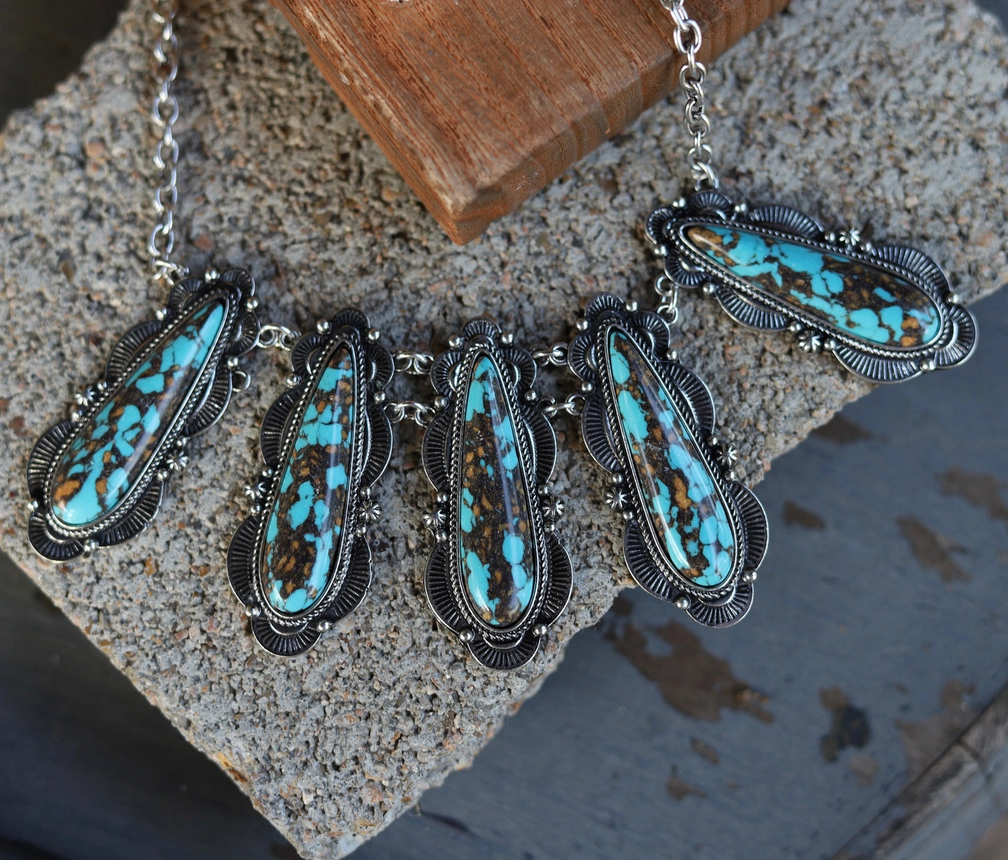 Teardrop Matrix Necklace