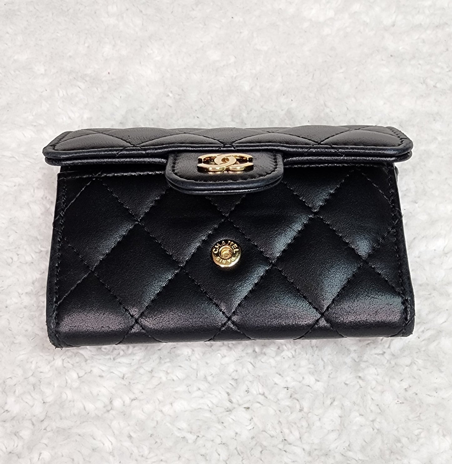 Pre-Loved Chanel Caviar Quilted Lambskin Card Wallet