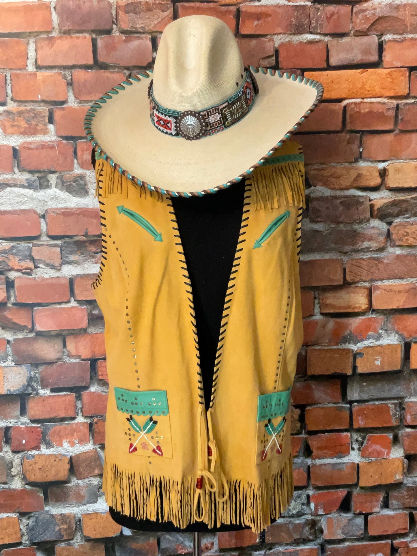 Let `R Buck Vest