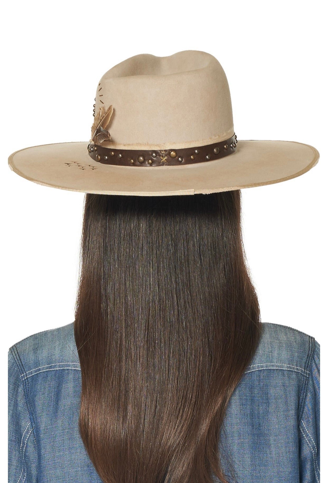 Making Horse Medicine Hat