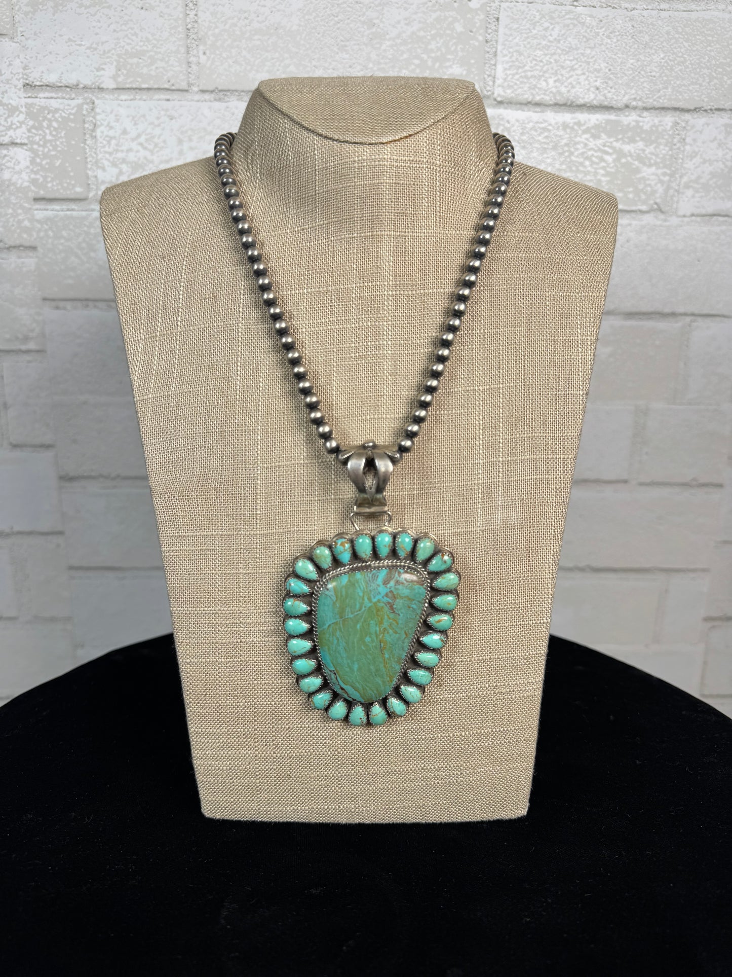 Beautiful Turquoise Pendant w/Navajo Pearls