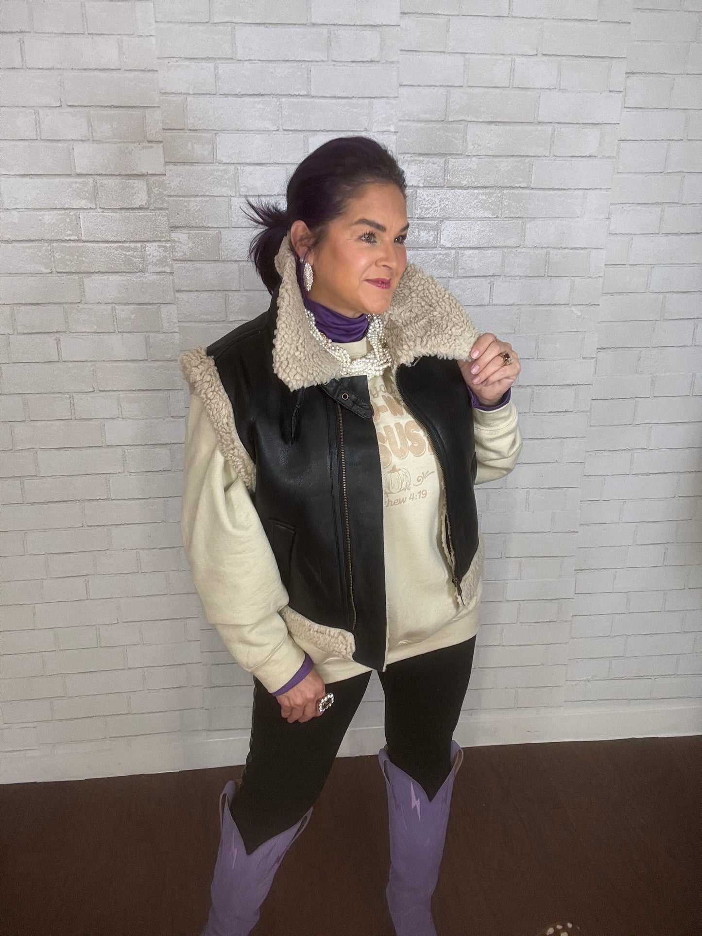 Sherpa Lined Vest (2 Colors)