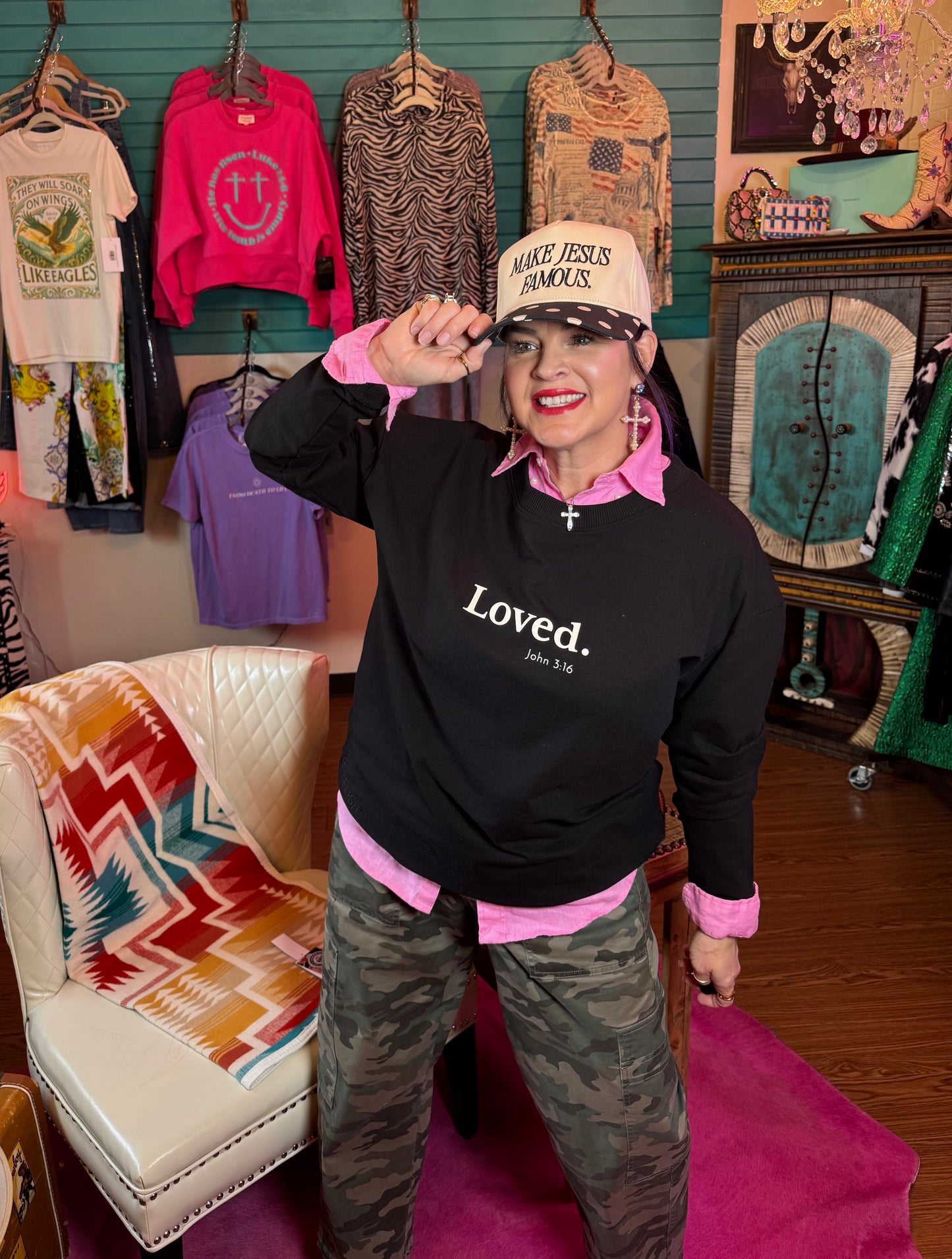 Be the Light | LOVED SWEATSHIRT