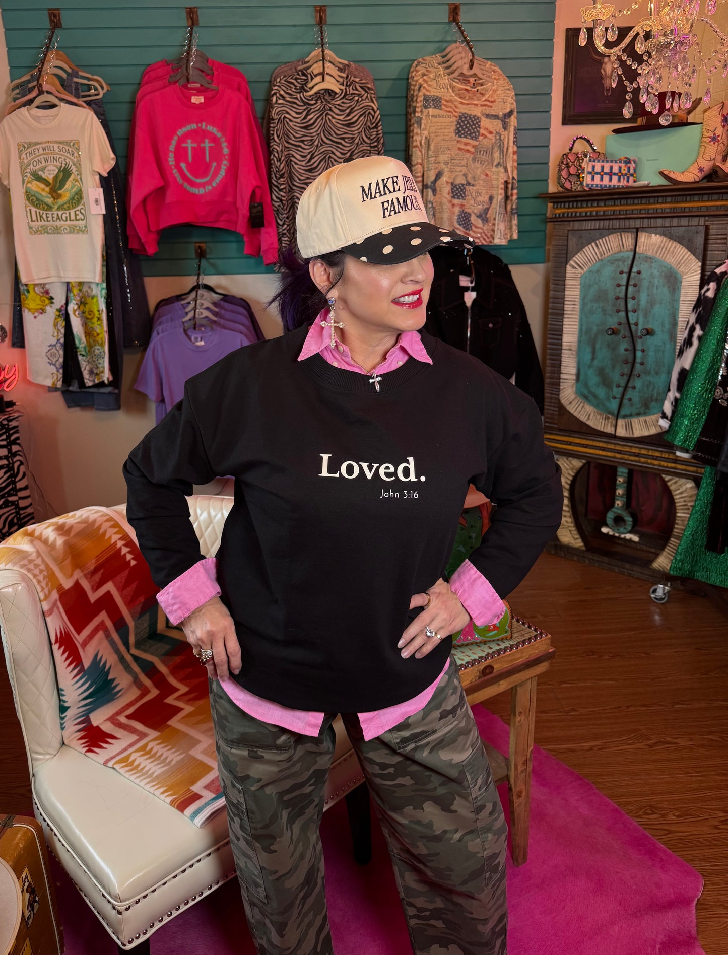 Be the Light | LOVED SWEATSHIRT