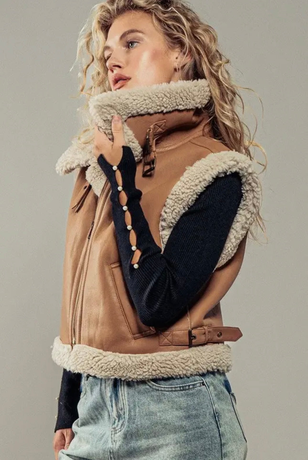 Sherpa Lined Vest (2 Colors)