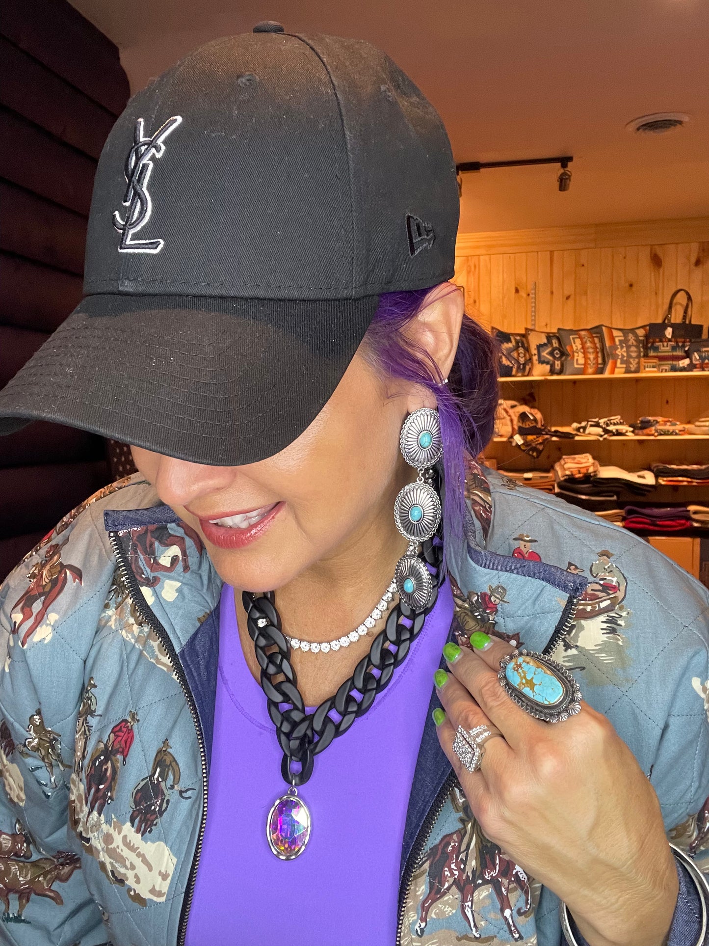 Fashion Link Necklace W/Pendant Black & Taupe