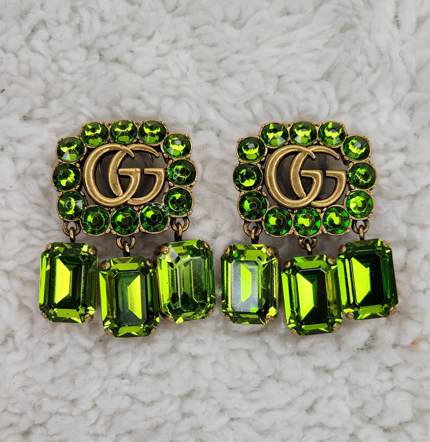 Pre-Loved Gucci Green Crystal Double G Gold-tone Crystal Clip On Earrings
