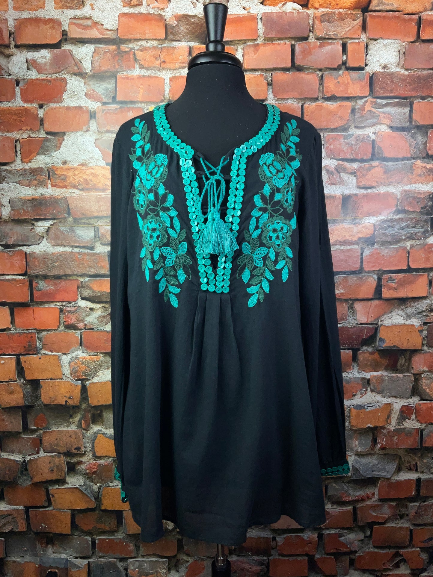 Long Sleeve Tunic w/embroidery & buttons